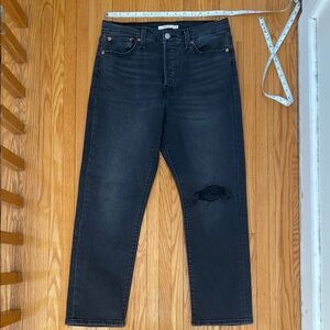 Levi's Black wedgie straight
